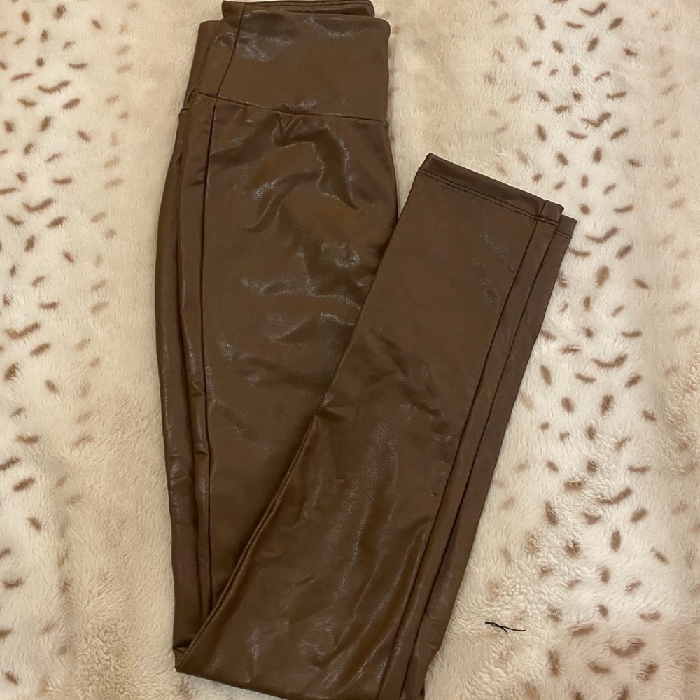Kendall & Kylie faux leather pull on pants. Size XS